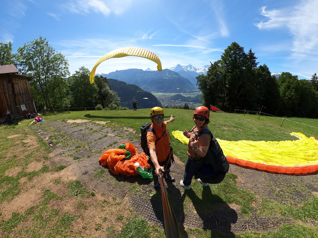 Twin Paragliding-马滕必去景点