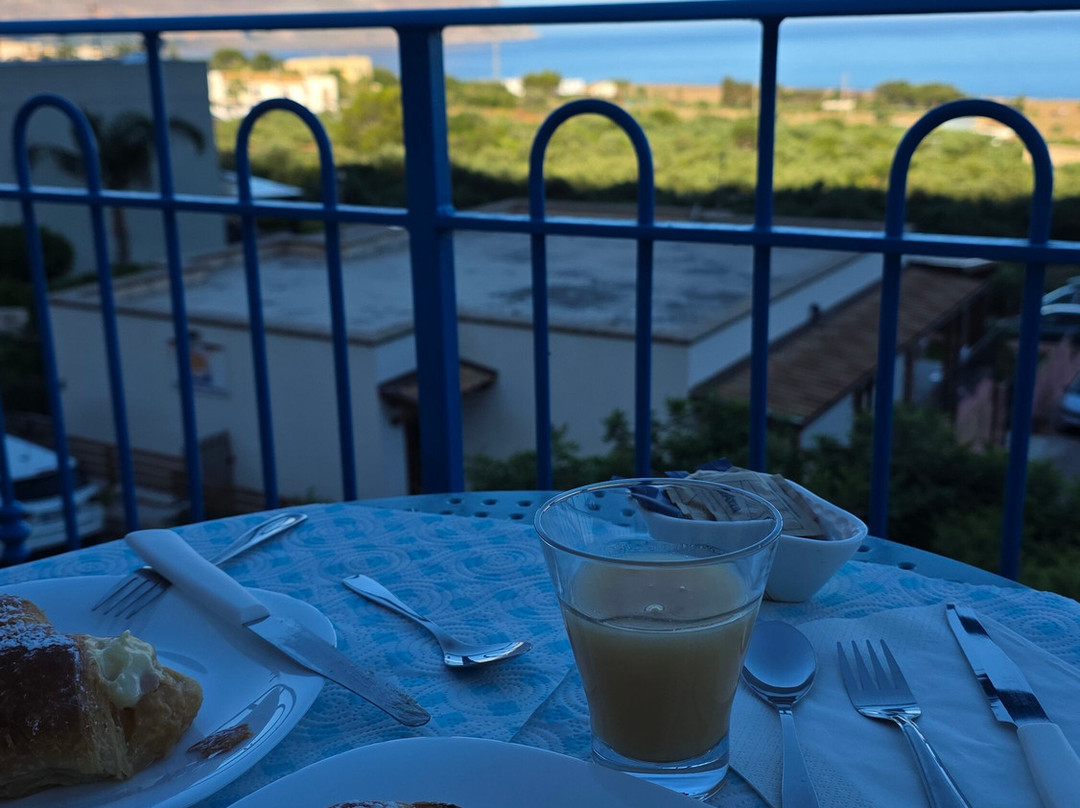 绿海酒店主图