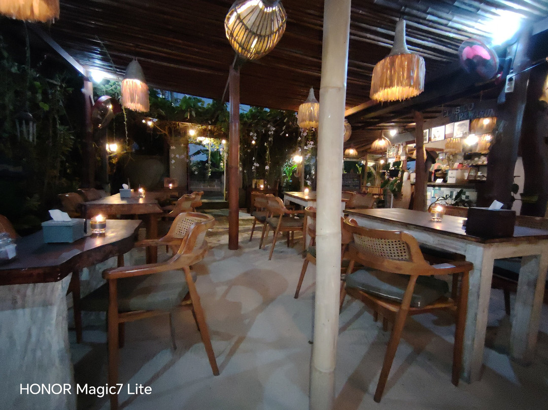 Clasico Bar & Warung