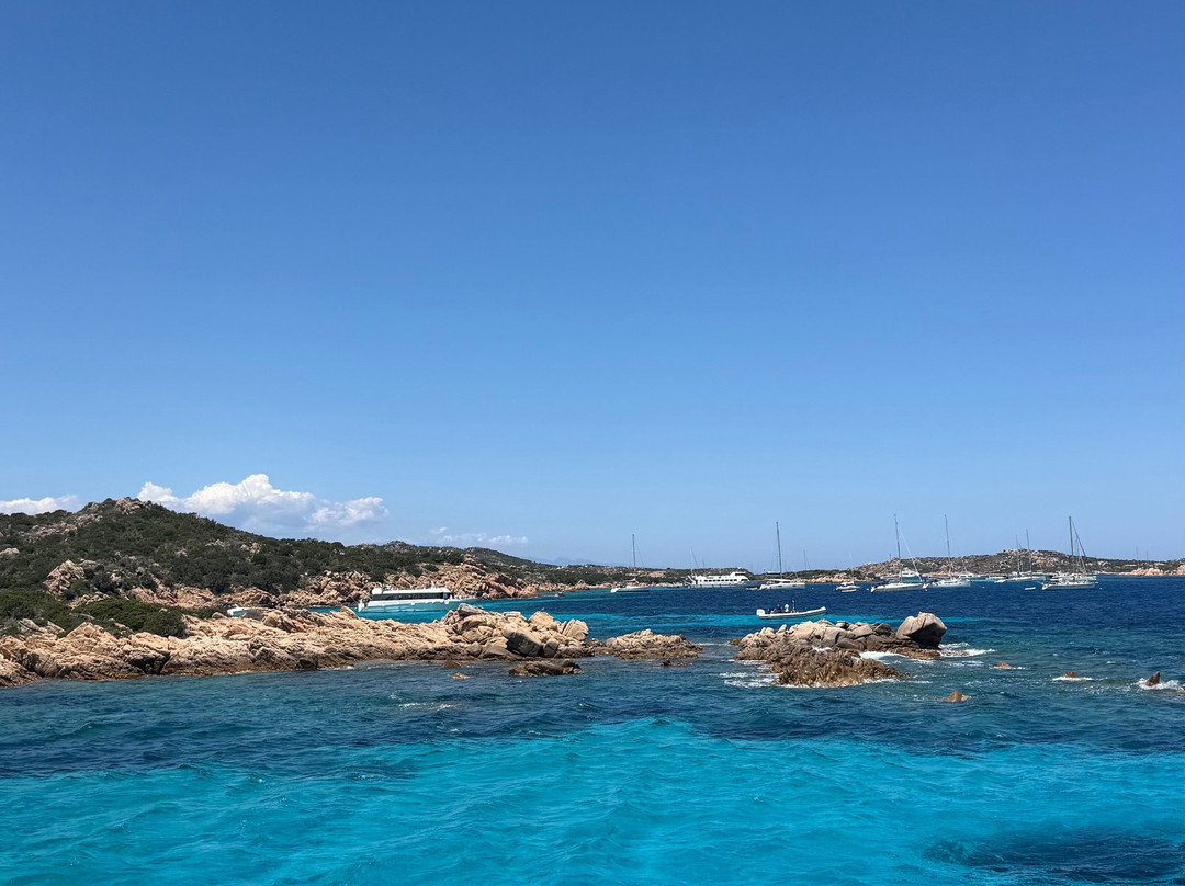 Karibu Diving & Travel-San Teodoro必去景点