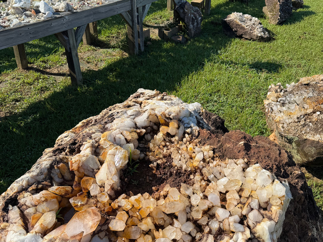 Wegner Quartz Crystal Mines-Mount Ida必去景点