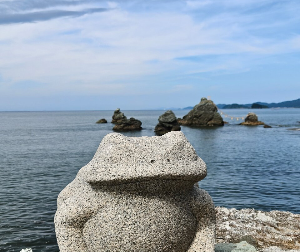 Meoto Iwa-朝雾町必去景点