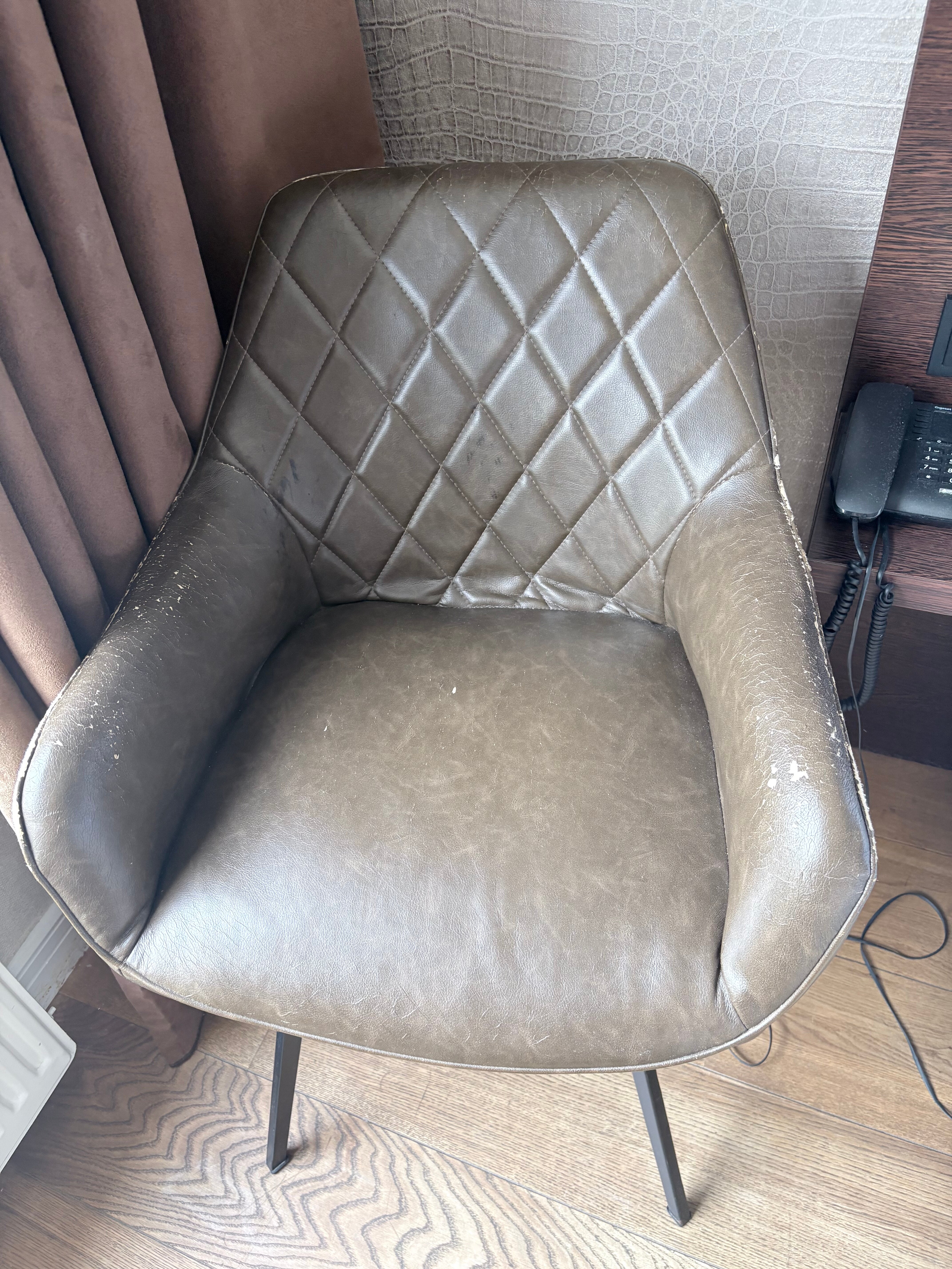 阿内维尔 - 米德尔堡弗莱彻餐厅酒店-客卧