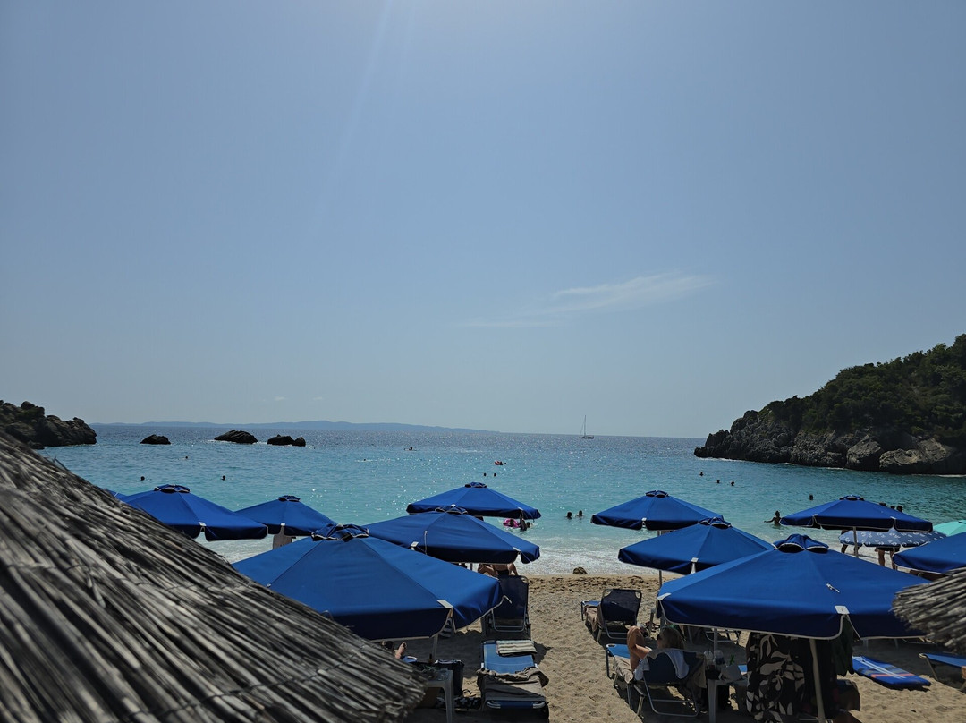 Sarakiniko Beach-米洛斯岛必去景点