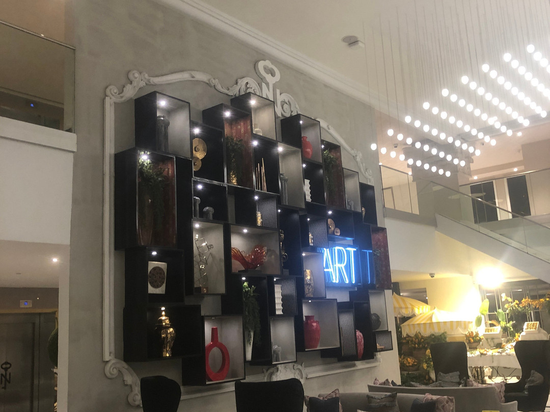 尼莎乔哈尔镇酒店主图