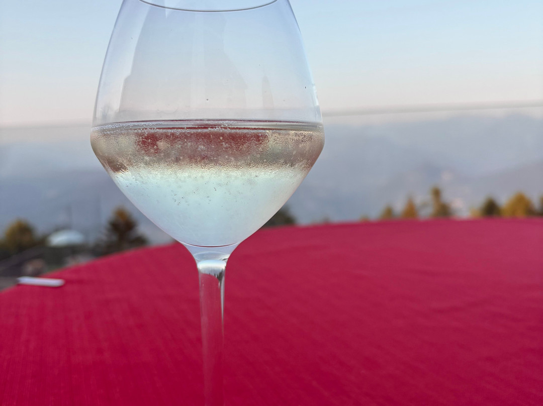 邦多纳山脉酒店主图