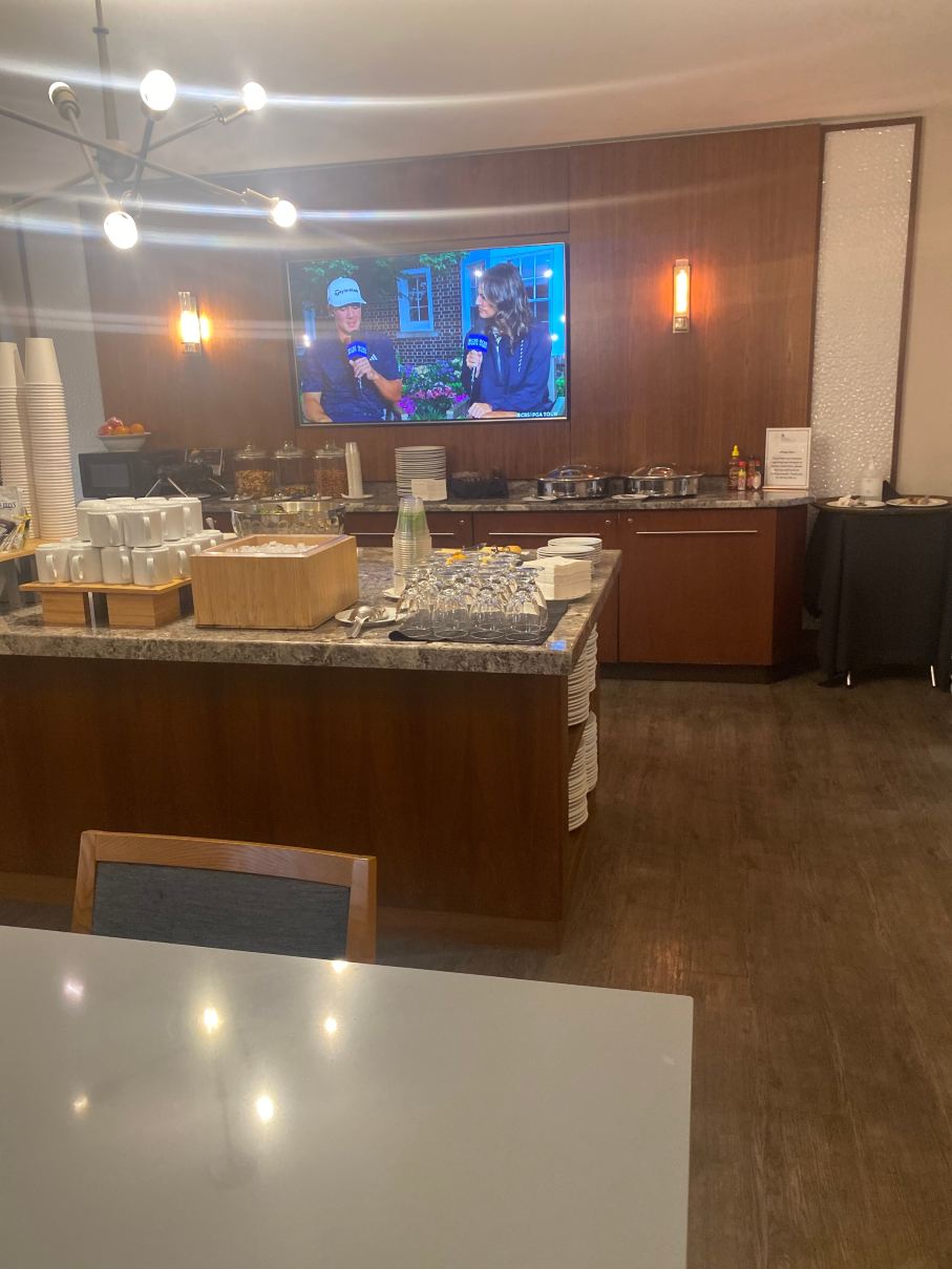 格林斯伯勒高点机场万豪酒店-旅行者
