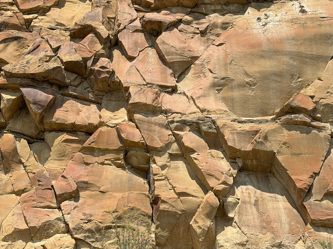 Legend Rock Petroglyph Site-瑟莫波利斯必去景点