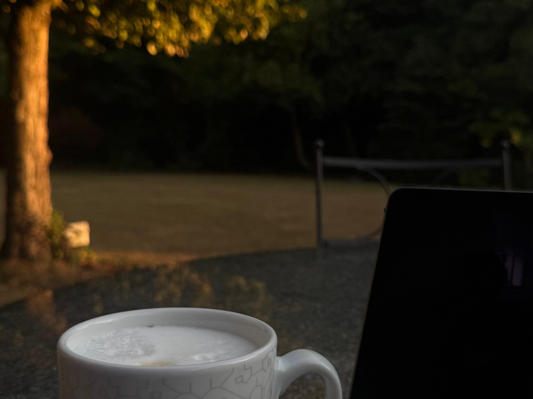 布鲁克莫灵顿班纳斯特里温泉酒店主图