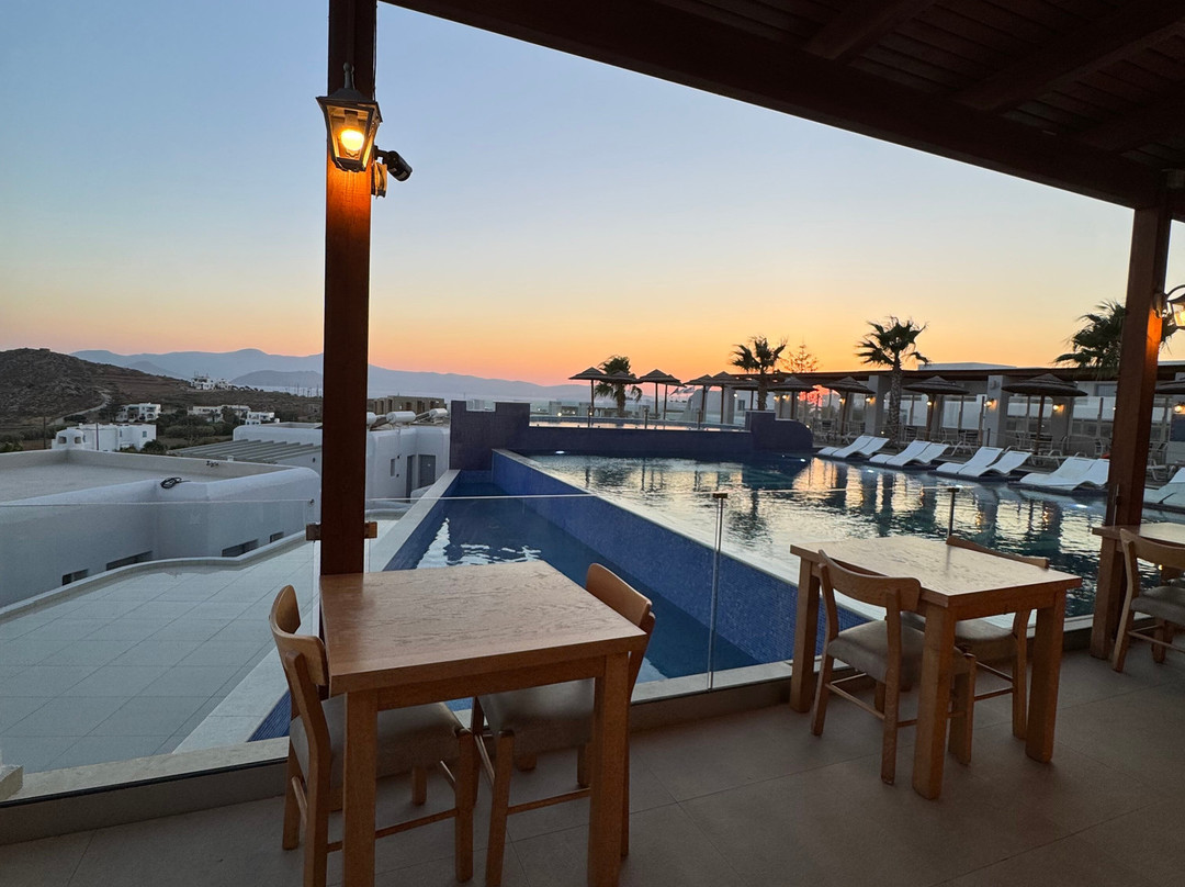 Seaclub Naxos Grand主图