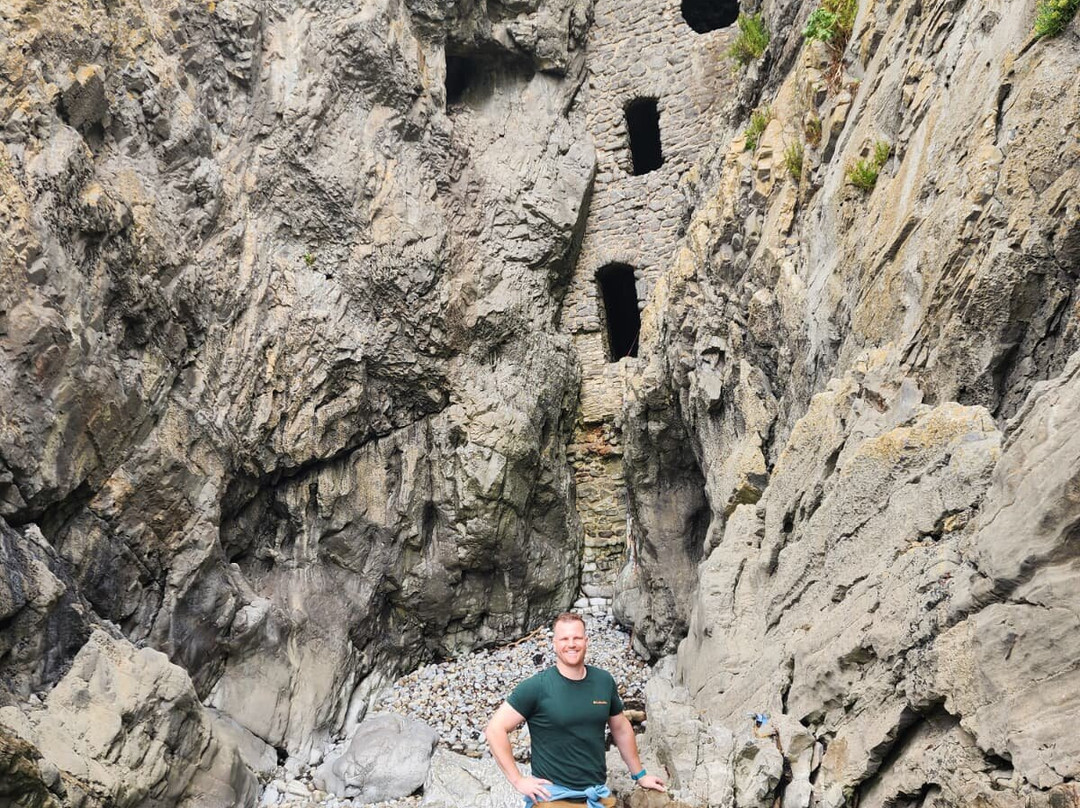 Culver Hole Cave-斯温西必去景点