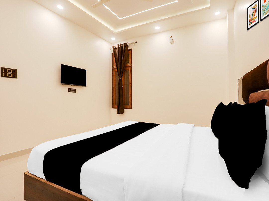 Hotel o Nidhivan Palace