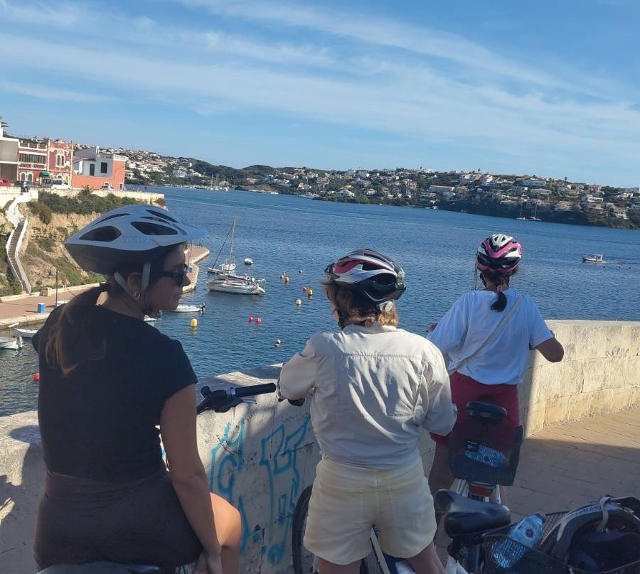 Mister Bike Tours-Sant Lluis必去景点