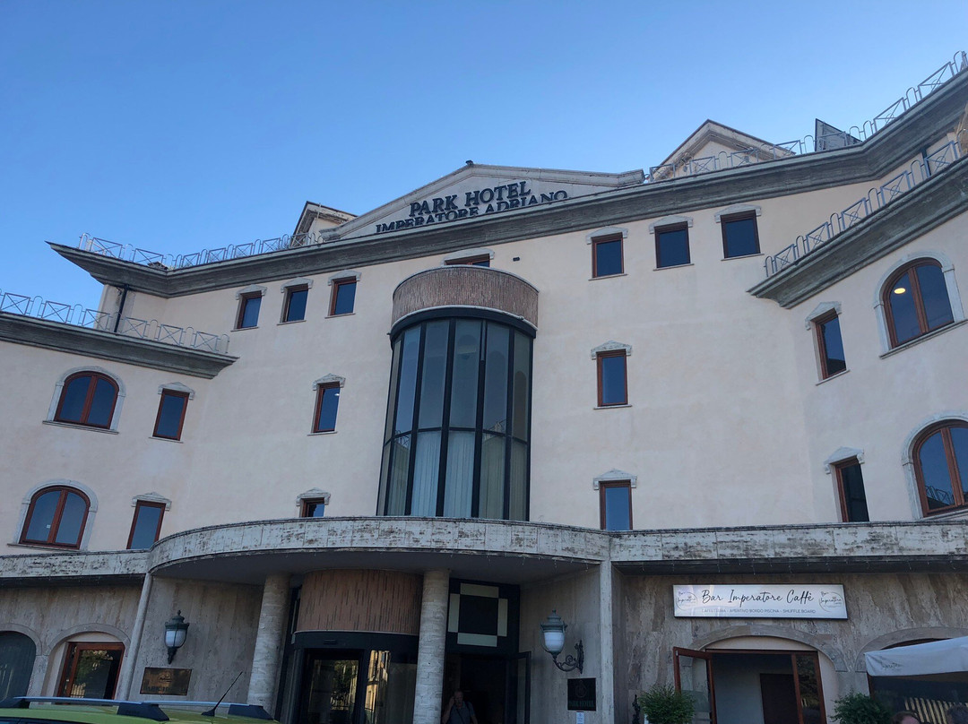 因佩拉托雷公园酒店主图