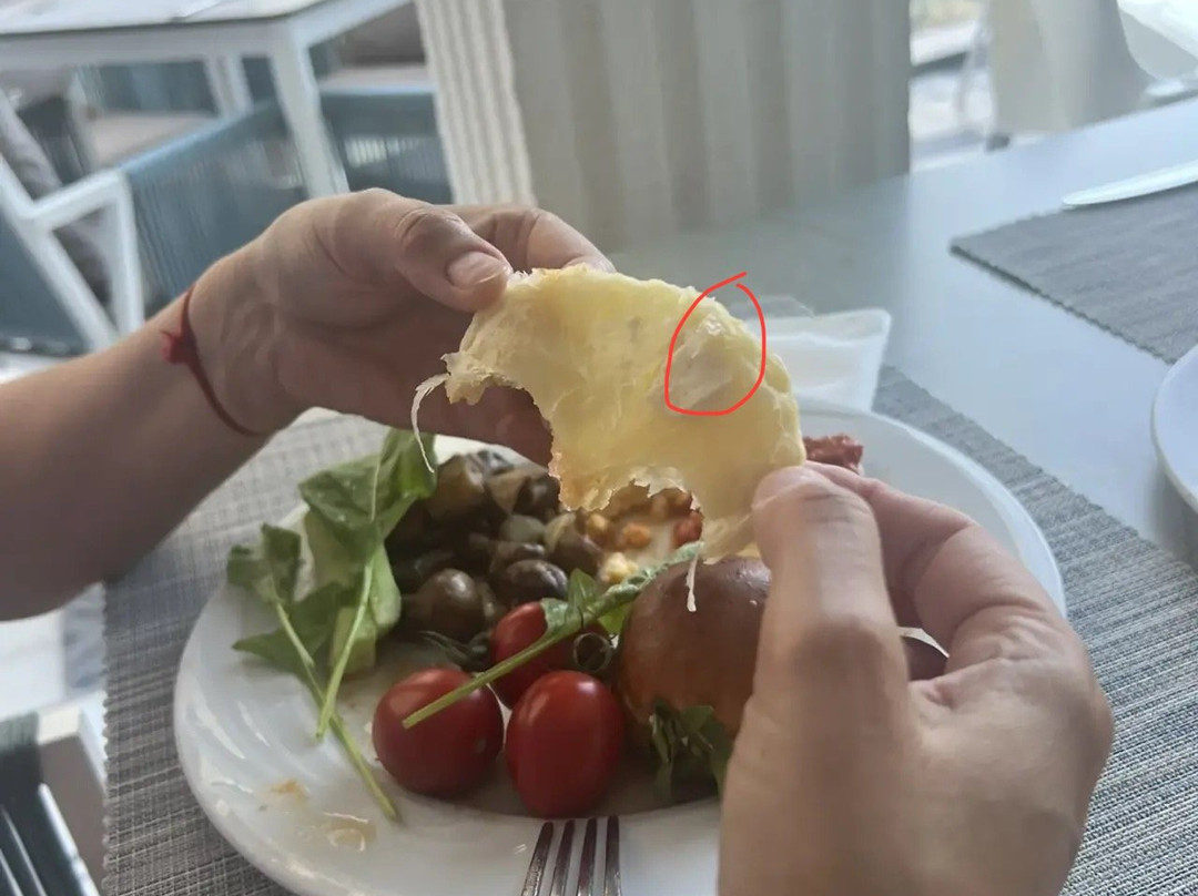 Quattro Beach Spa & Resort Hotel主图