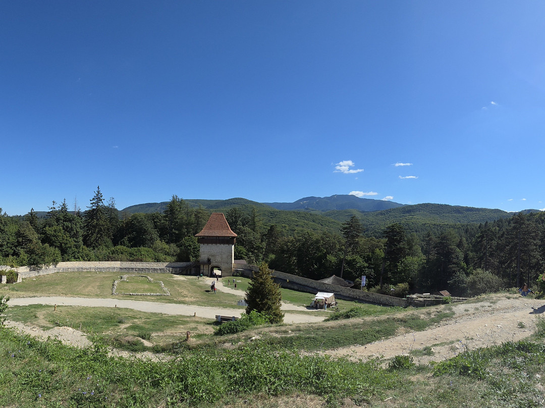 Rasnov Citadel: Garden and Panoramic View-拉斯诺夫必去景点
