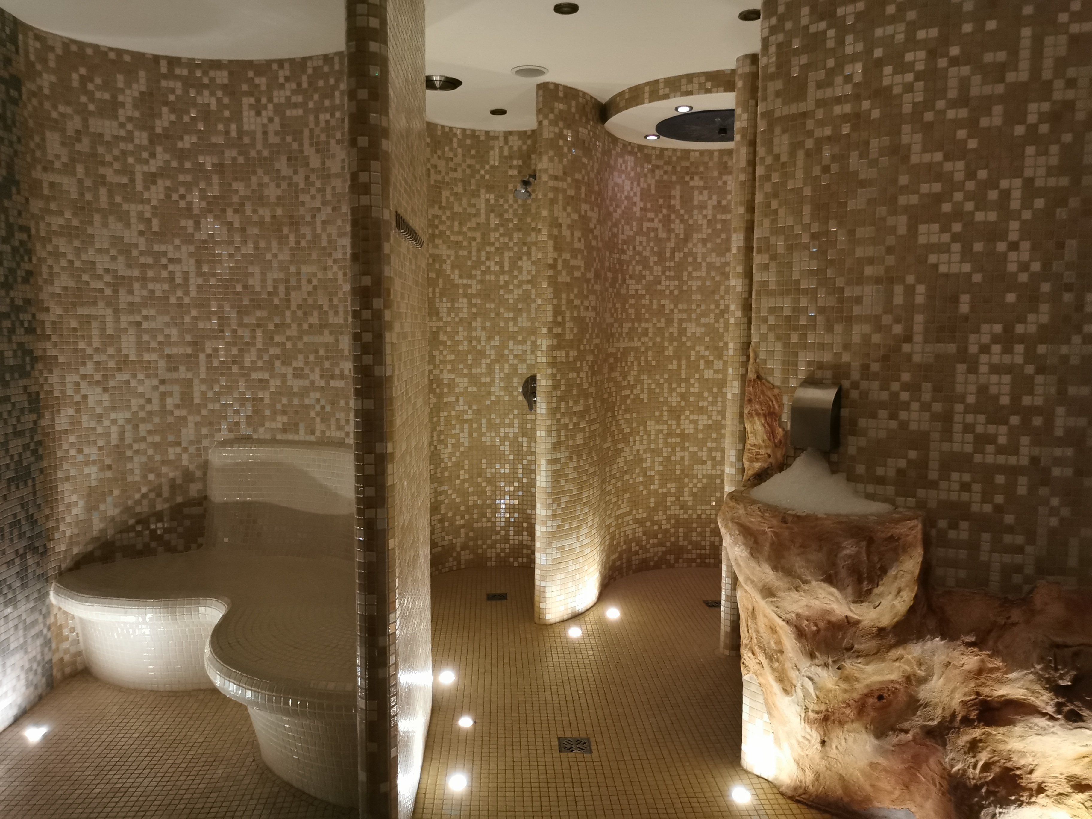 HOTEL ARENA spa & wellness-官方
