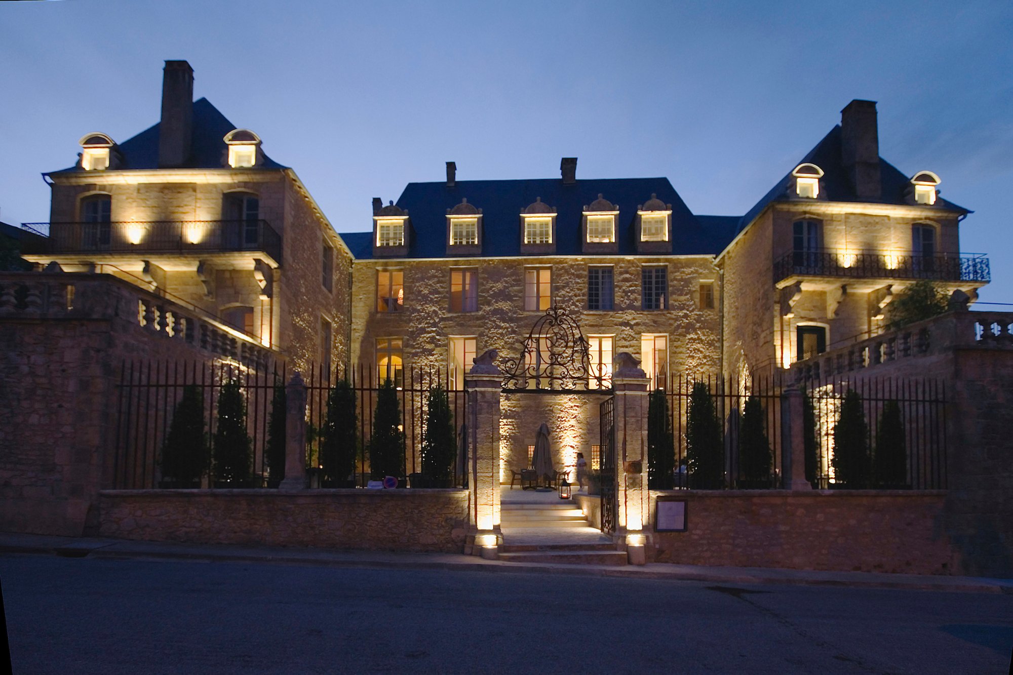 Hôtel de Bouilhac-官方