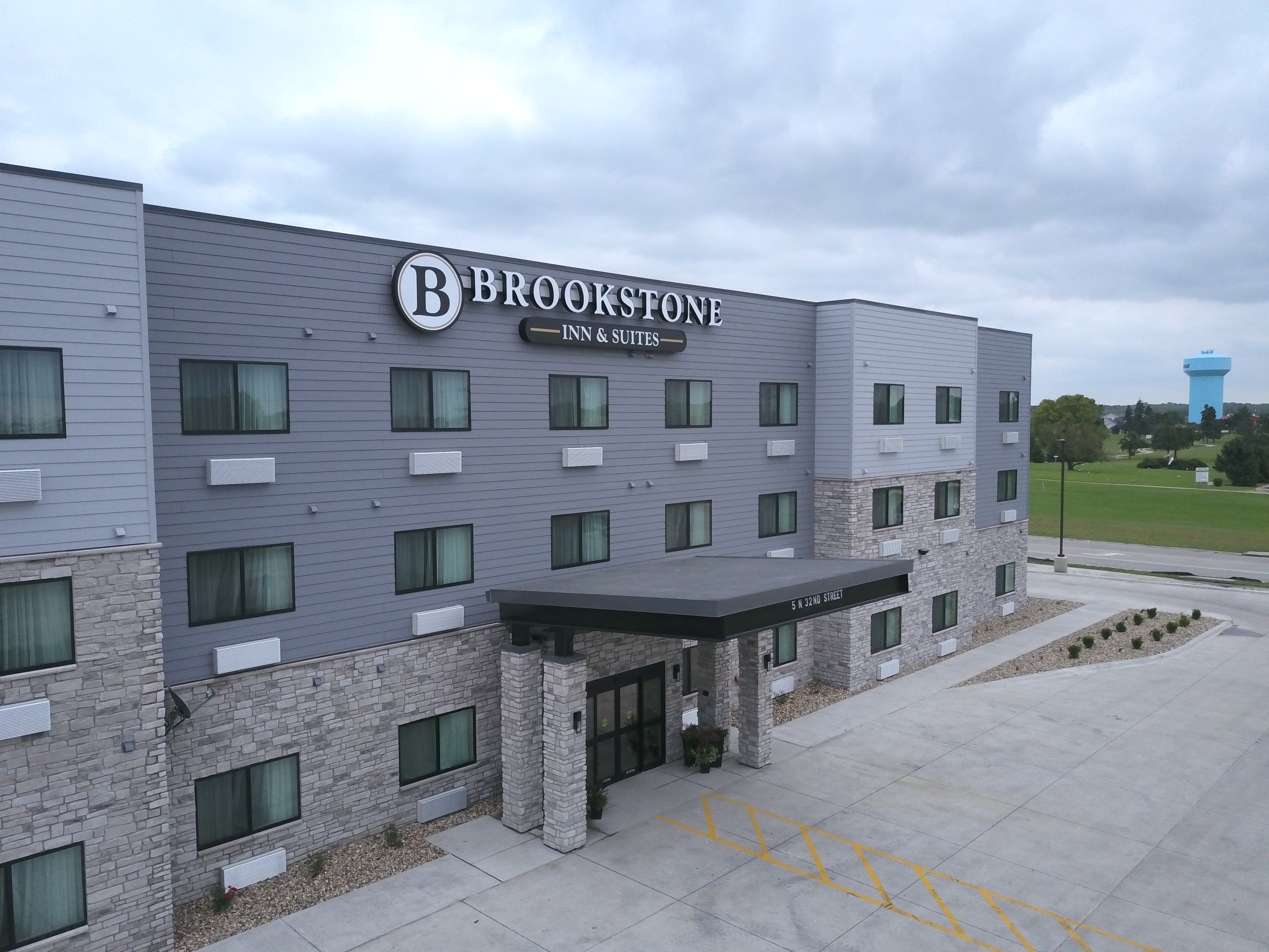 Brookstone Inn & Suites   (fort Dodge)-官方