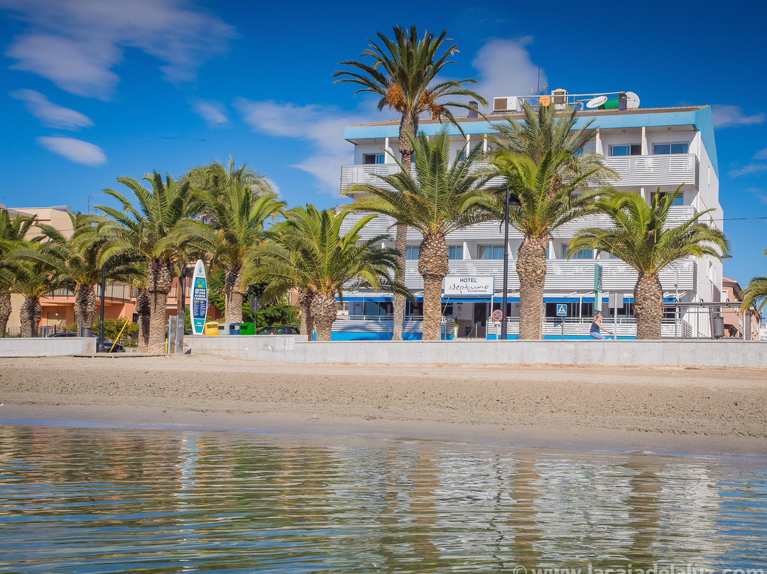 Los Cuarteros酒店住宿-海王星酒店