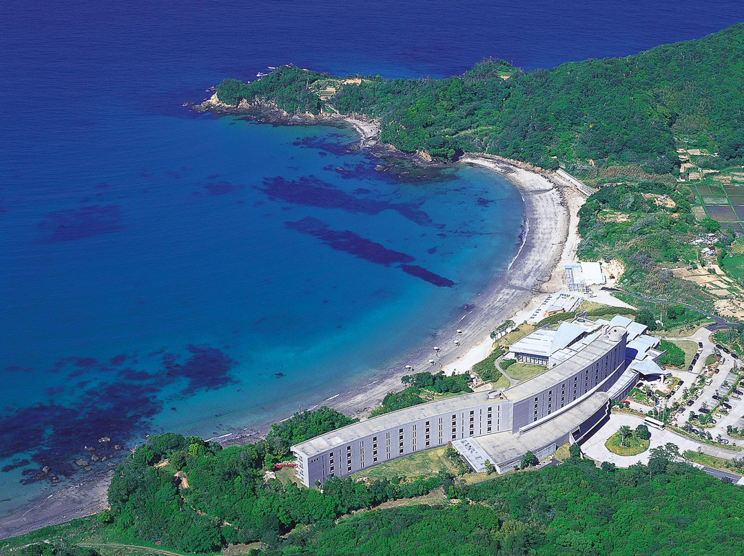 塔拉萨石马度假村