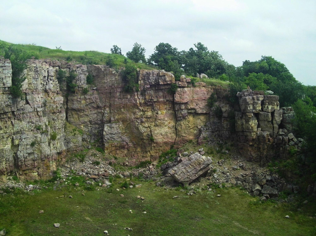 Lake Wilson旅游景点-Blue Mounds State Park