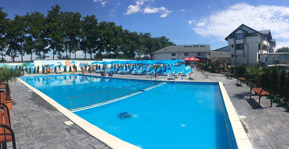 Condor Resort-泳池