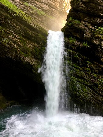 Thur Waterfalls景点图片
