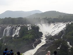 Shivanasamudra Falls-Cauvery Beat必去景点
