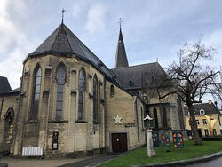 Oude Kerk H.H. Nicolaas en Barbarakerk-法肯堡必去景点