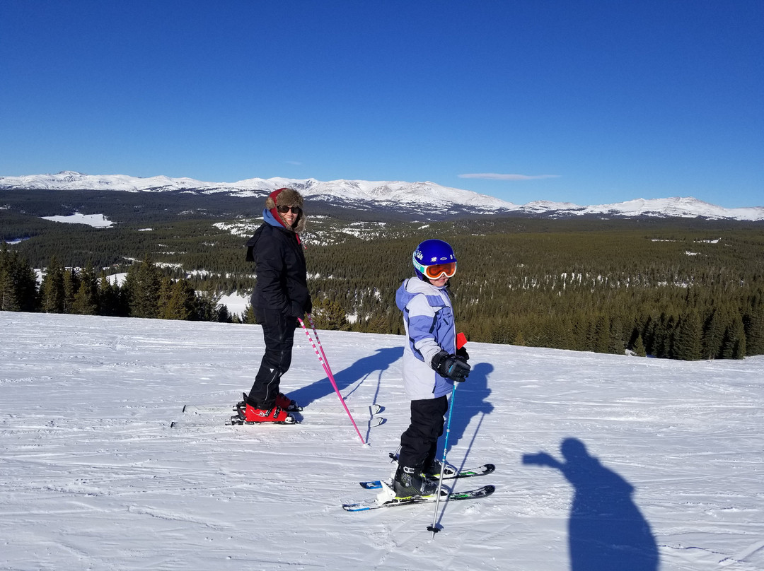 Meadowlark Ski Lodge景点图片