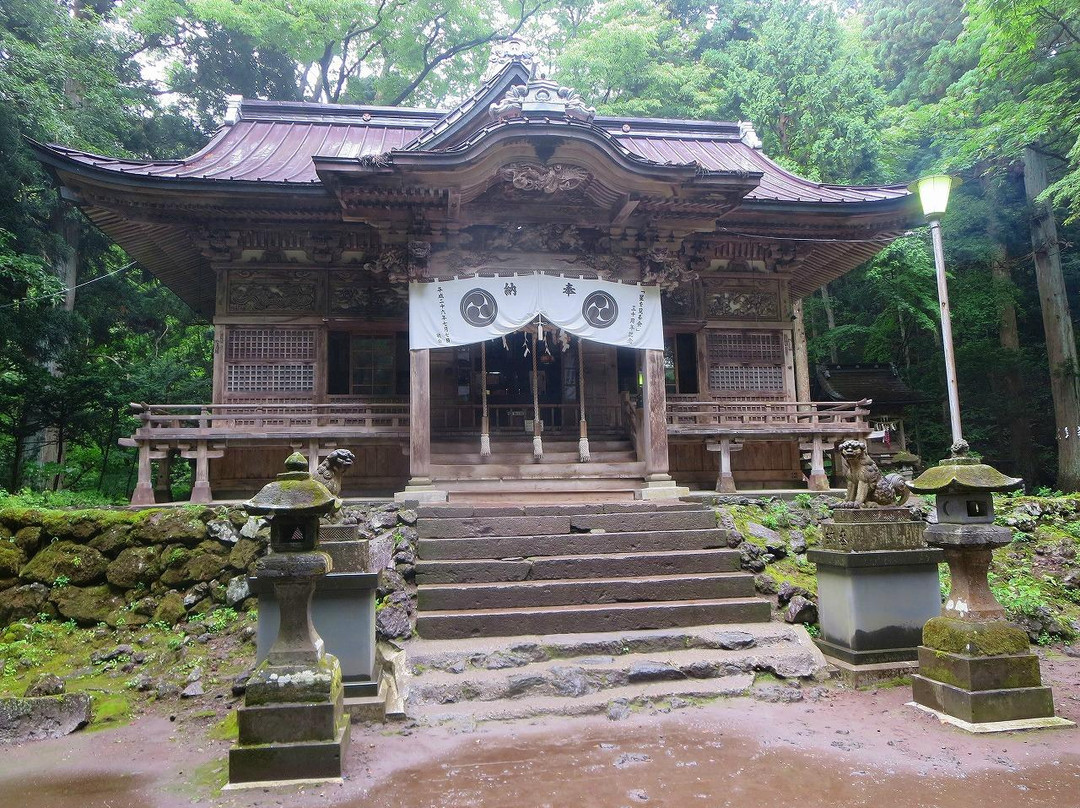 Towada Shrine景点图片