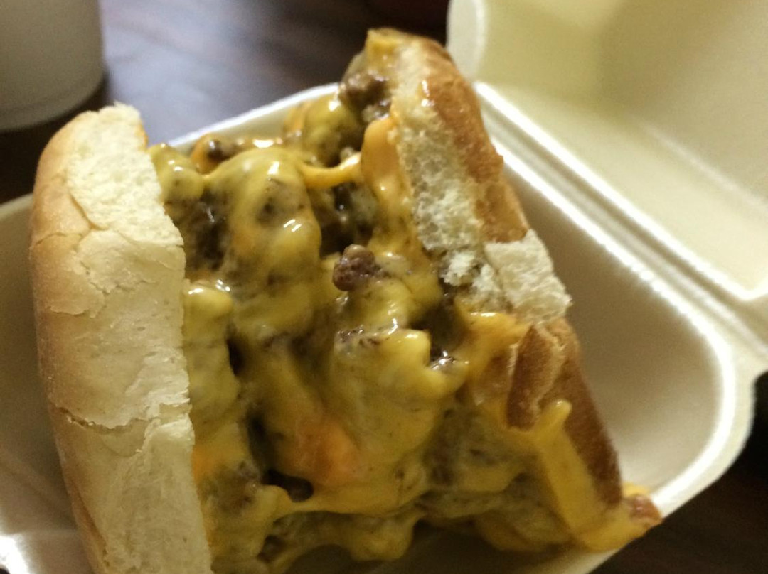 Attalla餐馆和美食-Magic Burger Drive-In