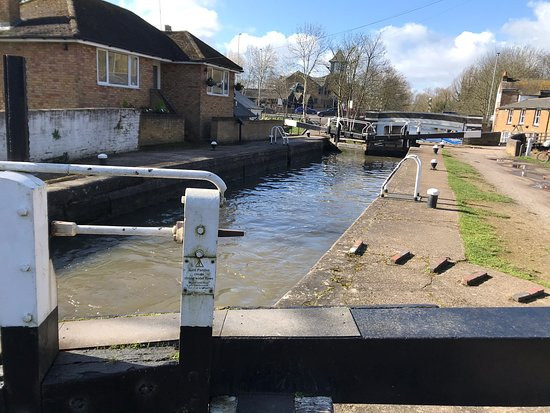 Batchworth Lake And The Grand Union Canal walk景点图片