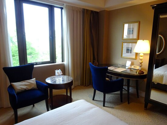 新格兰酒店主图