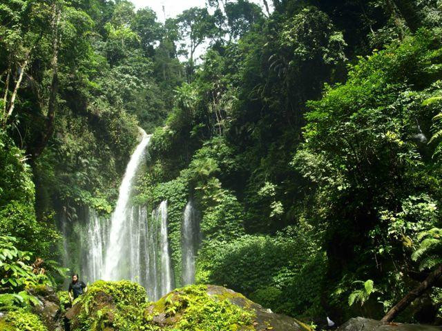 Sindang Gila Waterfall景点图片