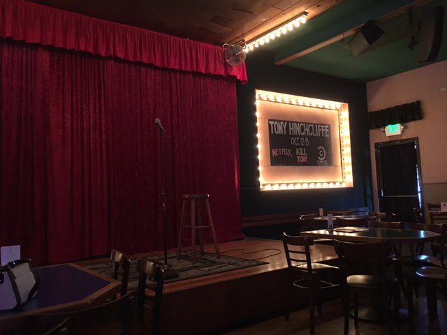 Rooster T Feathers Comedy Club景点图片