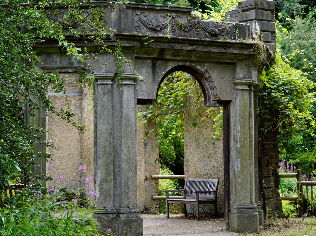 Warley Place Nature Reserve景点图片