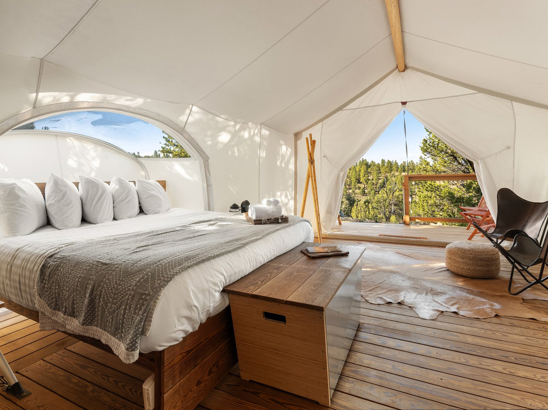 Under Canvas Bryce Canyon主图