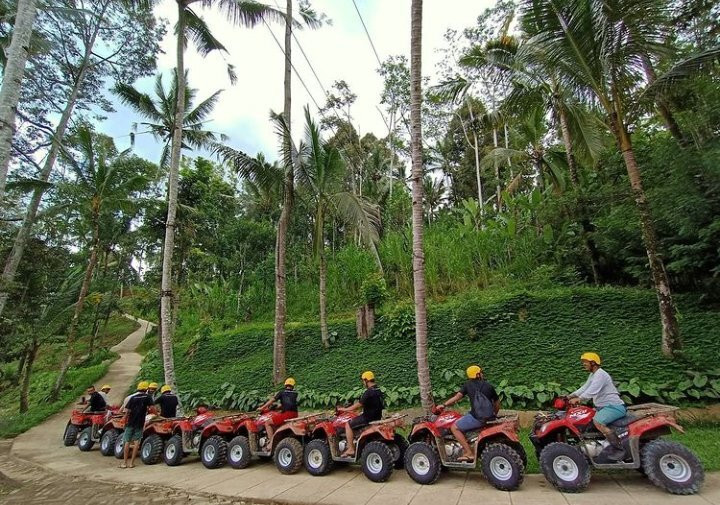 Gosek Adventure-坦帕克西林必去景点