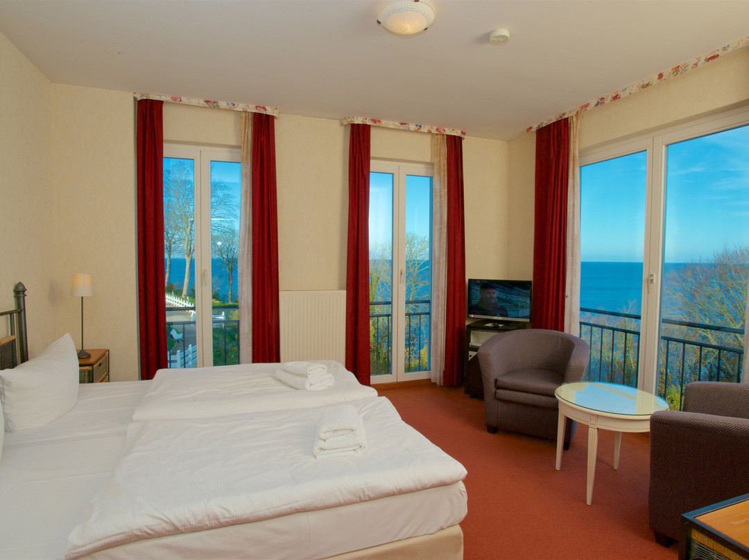 Panorama Hotel Lohme主图