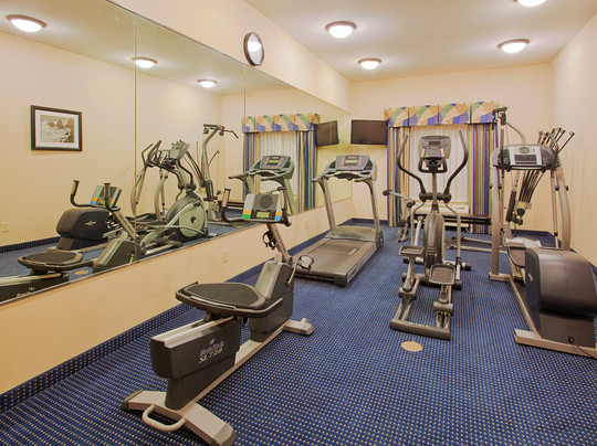 Holiday Inn Express & Suites Panama City-Tyndall by IHG主图