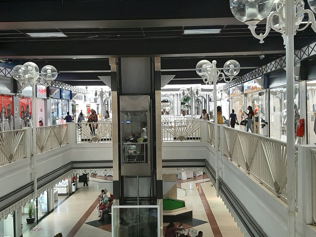 Galleria Commercial Center-Le Lamentin必去景点