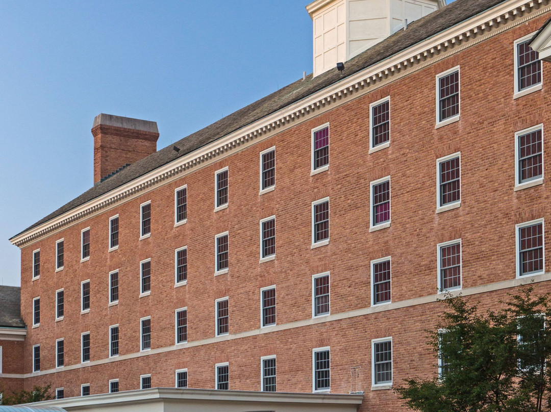 大学公园万豪酒店和会议中心主图