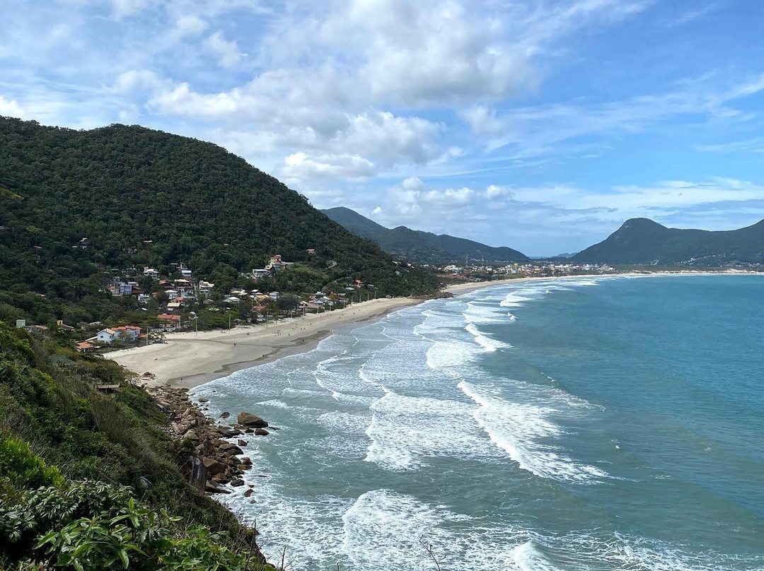 Saquinho Beach景点图片