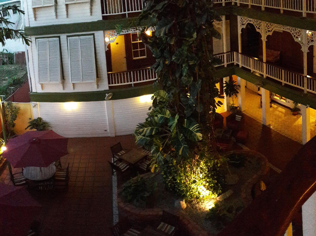 Cara Lodge Hotel主图