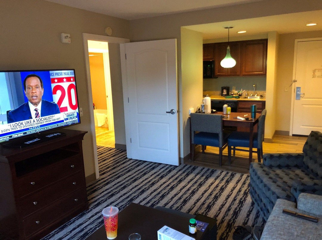 波特兰希尔顿惠庭套房酒店主图