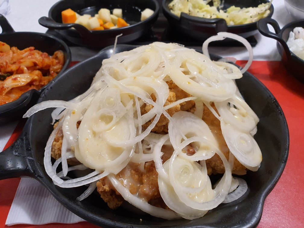 Red Sun Central Westgate