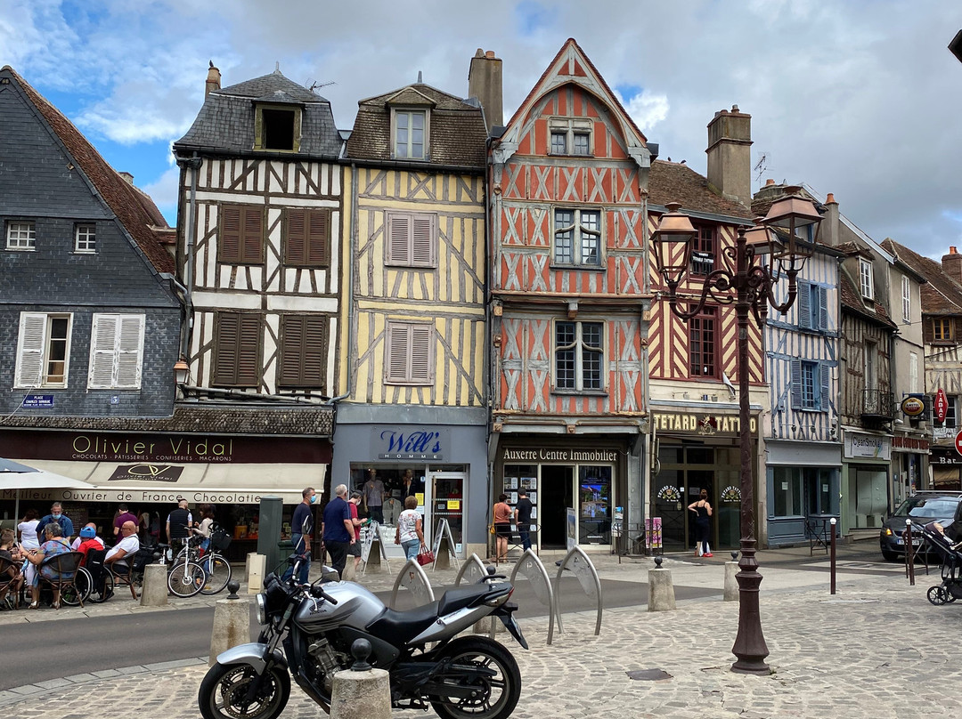 Place De L'hôtel De Ville景点图片
