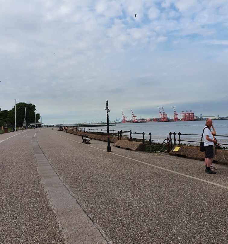 The New Brighton Beach Promenade-New Brighton必去景点